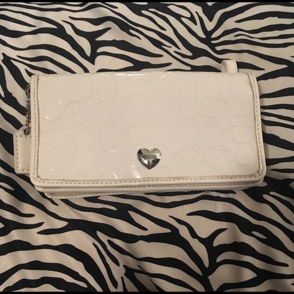 White coach wallet